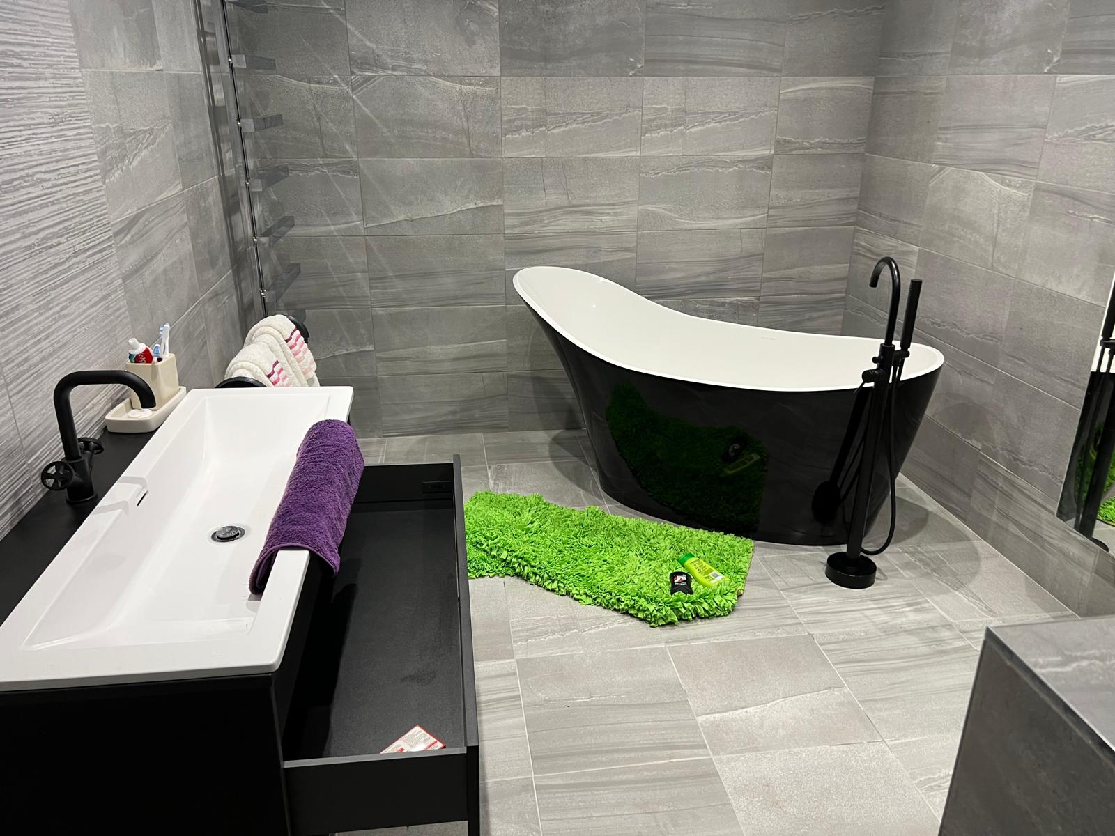 Bathrooms & Wetrooms project photo 2